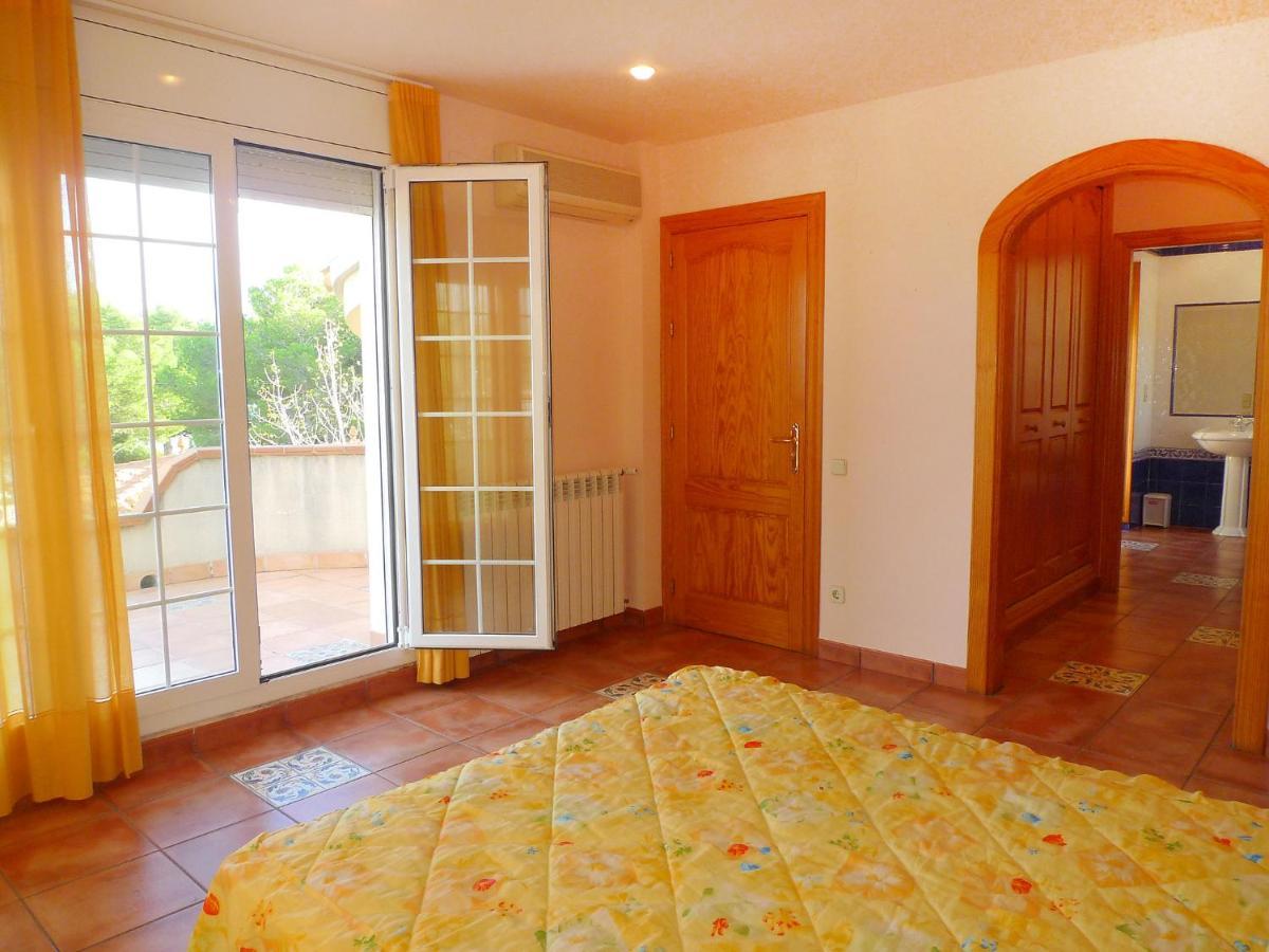 Villa Villa Caleta By Interhome Les Tres Cales Luaran gambar